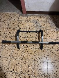 Palestra attrezzo trazioni