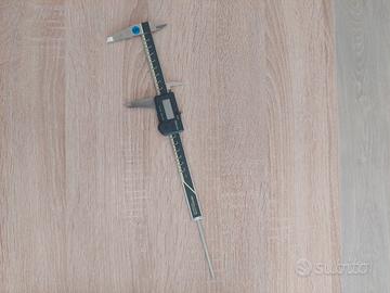 Calibro Mitutoyo  0-200 mm 
