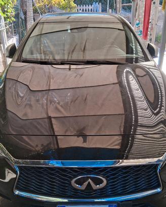 Infiniti Q30 