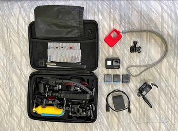 GoPro Hero 7 black con accessori