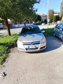 Opel Astra 2005 a Cologno Monzese 