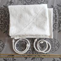 Tende lunghe bianche