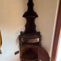 Mobile angoliera in legno