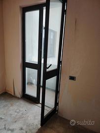 porta in alluminio doppio vetro 
