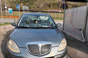 Lancia Y