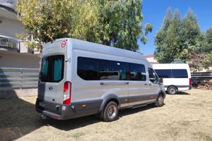 Ford transit 18 posti