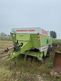 PRESSA IMBALLATRICE "CLAAS 1200"