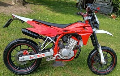 moto swm sm motard 125