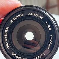 Olympus Zuiko Auto-W 24mm f/2.8 - Splendido