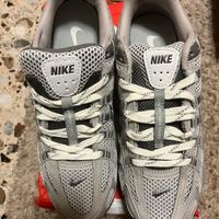 Scapre uomo nike p-6000