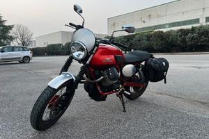 Moto Guzzi v7 racer
