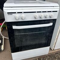 Stufa a gas con forno