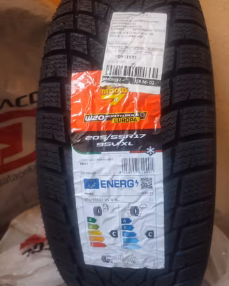Gomme Invernali MOMO Tires W-20 205/55 R17