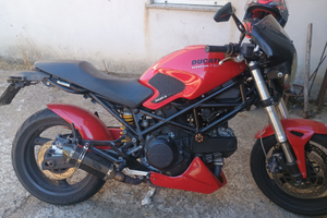 Ducati Monster 695