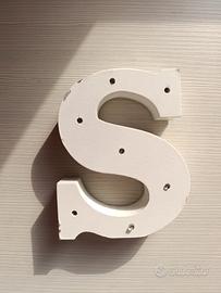 Decorazione lettera S