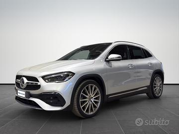 MERCEDES GLA 180 d Premium auto