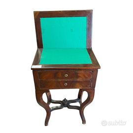 Tavolino da gioco antico