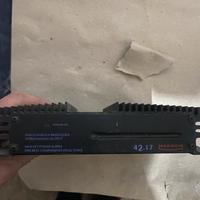 Amplificatore macron