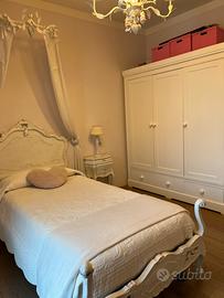 Camera ragazza stile shabby chic