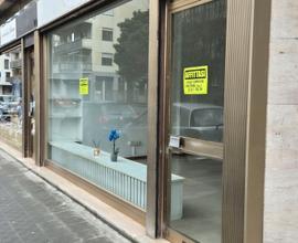 Sondrio locale commerciale con vetrine