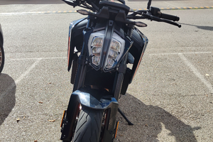 Moto KTM Duke 790 naked come nuova