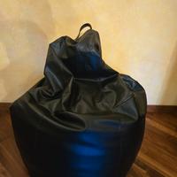 Pouf in eco pelle nero