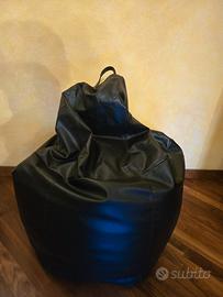 Pouf in eco pelle nero