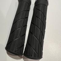 Manopole mtb Ergon GE1 Evo - nuove!