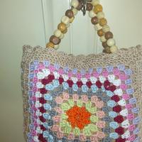 Borsa uncinetto tecnica granny square