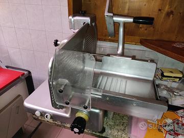 Affettatrice Kolossal by Manconi