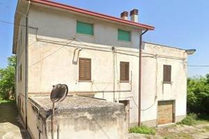 Casa indipendente di 465 m² con più di 5 locali e 