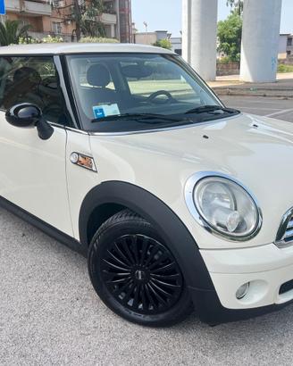 Mini 1.4 BENZ/ 75CV 16V "Ray" COME NUOVA!