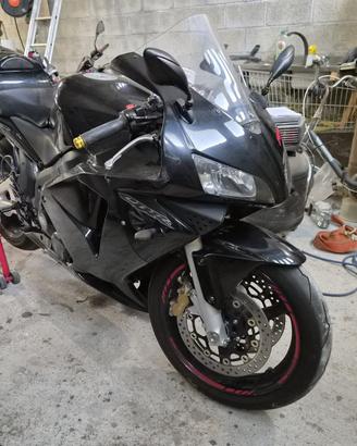 Honda cbr 600 rr