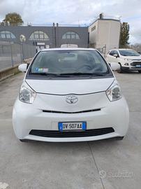 TOYOTA IQ 1.0