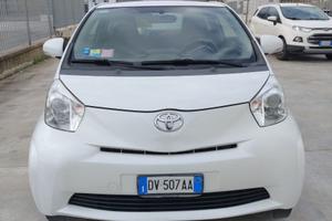 TOYOTA IQ 1.0