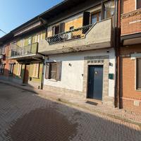 CasaTorre de negri ristrutturata Aredata