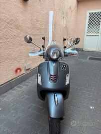 Vespa GTS Super