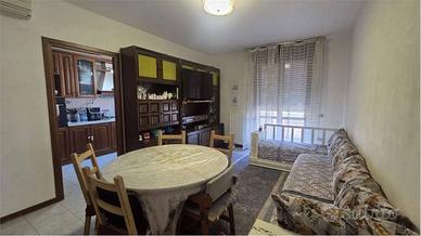 Appartamento di 82 m² con 4 locali e box auto a Ca