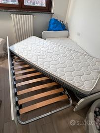 Letto estraibile + 2 materassi memory foam
