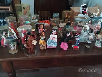 Collezione statuine in costumi tradizionali 