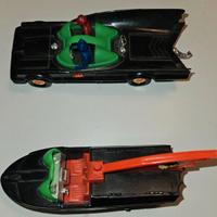 Batman 1976 Azrak-Hamway Batmobile con Batboat