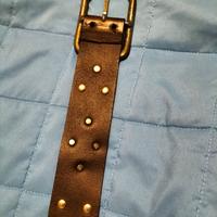 Cintura in cuoio con borchie