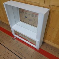 Specchiera bianca per bagno 72 cm x 78 cm.