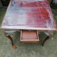 Tavolino e poltroncine