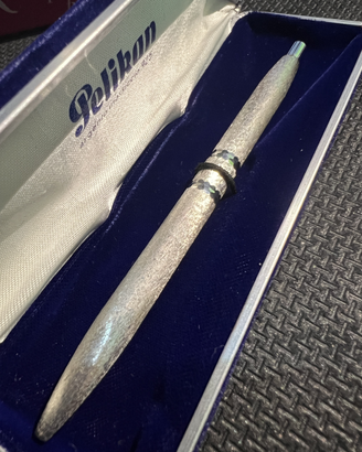 Penna Argento Pelikan