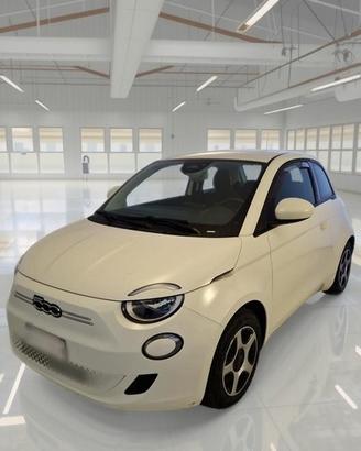 FIAT 500E ELETTRICA PASSION 3 PORTE BERLINA