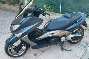 Yamaha T Max