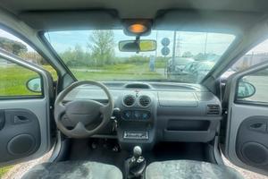 RENAULT Twingo 1ª serie - 2005