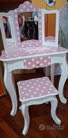 toeletta legno rosa con sgabello