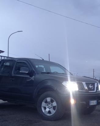 Nissan Navara 2.5 dCi 4 porte Double Cab SE